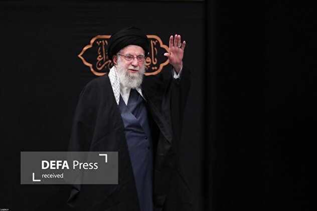 اولین شب مراسم عزاداری شهادت حضرت زهرا(س) با حضور رهبر انقلاب