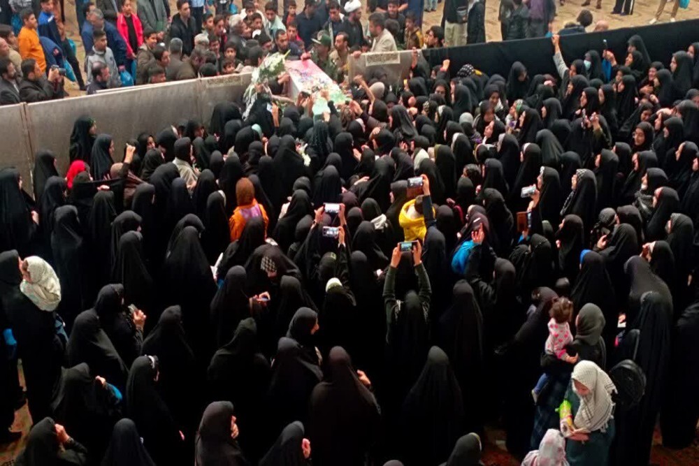 تصاویر/ شهید فاطمی بدستان نمازگزاران شهرستان خمین