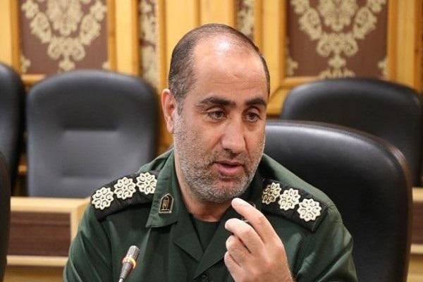 دفاع مقدس ما برگرفته از نهضت عاشورا بود