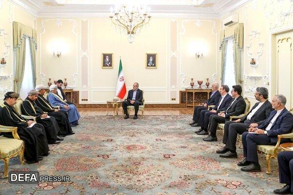 پزشکیان: ایران و عمان در فراز و نشیبهای منطقه همواره یاور هم بودند پزشکیان: ایران و عمان در فراز و نشیبهای منطقه همواره یاور هم بودند