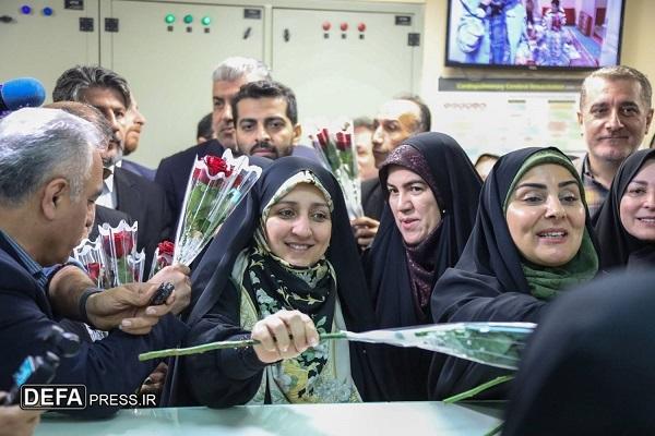 تجلیل از مقام پرستار با حضور معاون رئیس‌جمهور و وزیر راه در بیمارستان امام خمینی ساری+ تصاویر