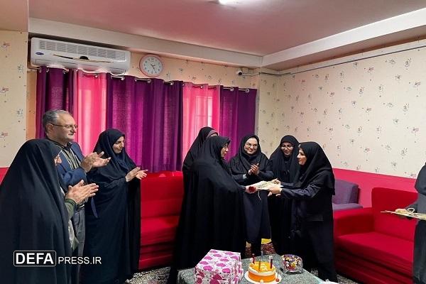 وعده همراهی تا شکوفایی؛ تجلیل از پرستاران در سایهسار عشق شکوفههای ساری وعده همراهی تا شکوفایی؛ تجلیل از پرستاران در سایهسار عشق شکوفههای ساری
