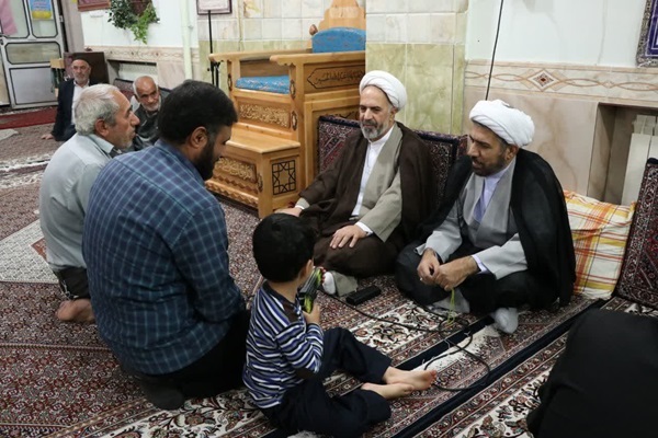 دیدار مردمی رئیس کل دادگستری زنجان با اهالی بیسیم برگزار شد