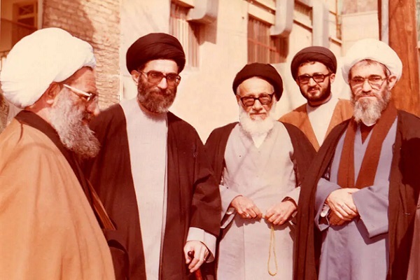 فیلم/ نقش آیت الله روح الله خاتمی در انقلاب اسلامی و دفاع مقدس