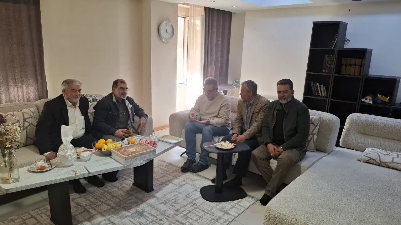 تصاویر/ دیدار با رزمنده جهادگر و پیشکسوت عرصه دفاع مقدس جناب آقای «قادر همت»