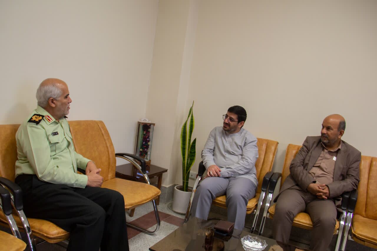 تصاویر/ سفر رئیس سازمان هنری و امور سینمایی دفاع مقدس و مقاومت کشور به استان سیستان و بلوچستان