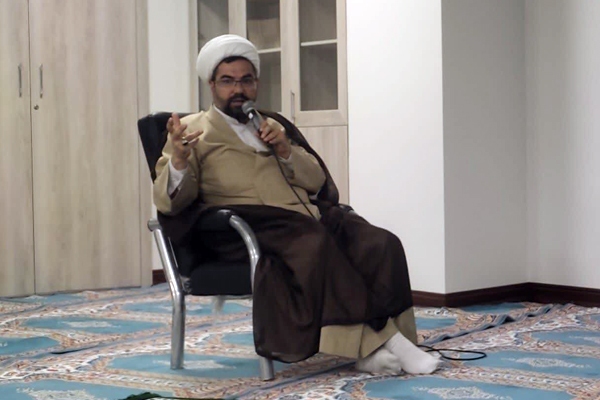 شجاعت و شهامت را باید از حضرت زینب (س) بیاموزیم