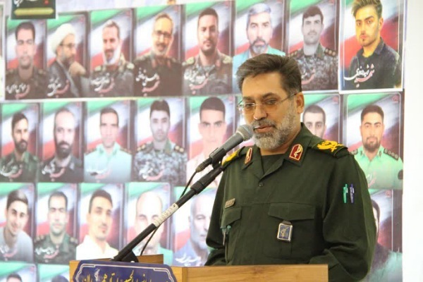 شهدای جنگ تحمیلی ۱۲ روزه نماد ایستادگی ملت ایران در برابر استکبار بودند