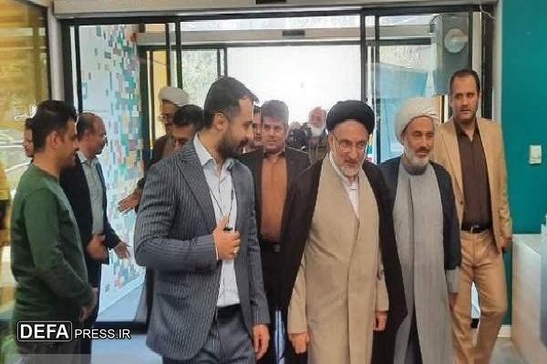 ایران با تکیه بر سرمایه‌های معنوی و فکری خود در حال فتح قله‌های جدید است