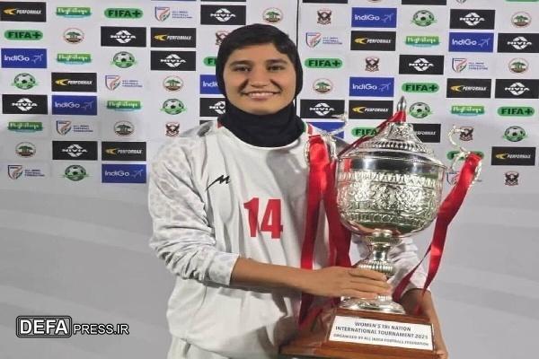 بانوی فوتبالیست کردستانی همراه با تیم ملی در تورنمنت هند به قهرمانی رسید