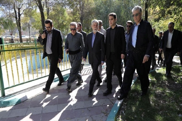 تصاویر/ وزیر فرهنگ و ارشاد اسلامی از جشنواره بین‌المللی تئاتر خیابانی مریوان بازدید کرد