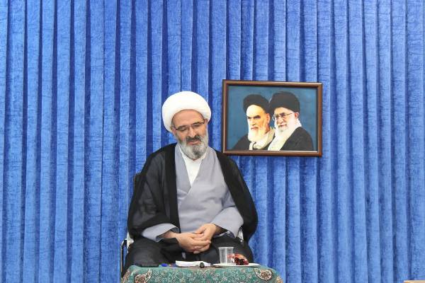 نماینده ولی‌فقیه در سمنان: خدمت به نام امام رضا علیه‌السلام عبادت است