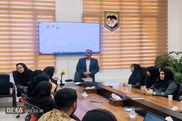 دانشآموزان قزوینی با حماسههای دوران دفاع مقدس آشنا شدند دانشآموزان قزوینی با حماسههای دوران دفاع مقدس آشنا شدند