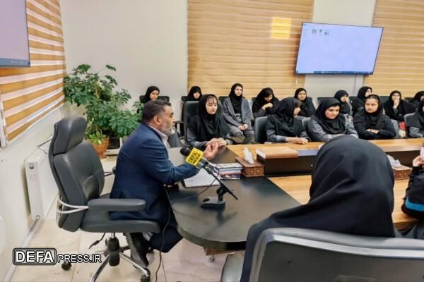 دانشآموزان قزوینی با حماسههای دوران دفاع مقدس آشنا شدند دانشآموزان قزوینی با حماسههای دوران دفاع مقدس آشنا شدند