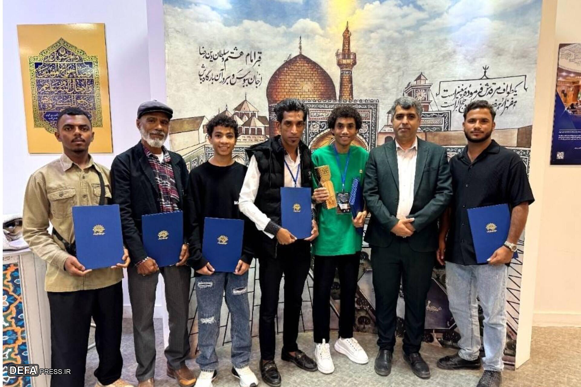 درخشش هنرمندان تئاتر هرمزگان در شانزدهمین جشنواره سراسری تئاتر بچه های مسجد حوزه هنری درخشش هنرمندان تئاتر هرمزگان در شانزدهمین جشنواره سراسری تئاتر بچه های مسجد حوزه هنری