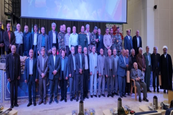 آیین تجلیل از پیشکسوتان ارتش در دوران دفاع مقدس برگزار شد آیین تجلیل از پیشکسوتان ارتش در دوران دفاع مقدس برگزار شد