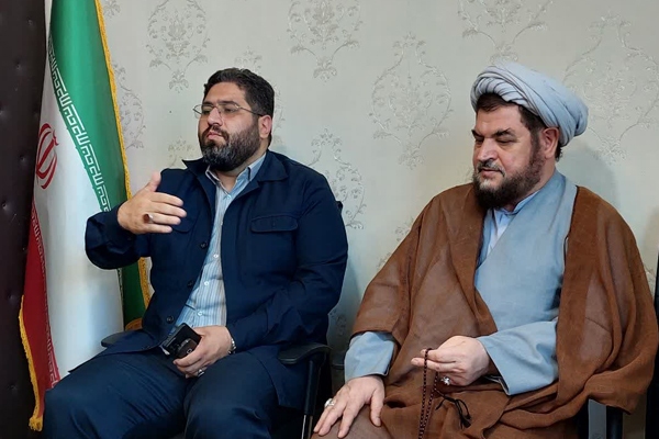 مطالبه‌ای که موجب ناامیدی مردم شود، بازی در زمین دشمن است