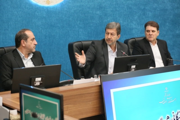 استاندار اصفهان: تجربه موفق «جنگ ۱۲ روزه» باید به «گفتمان نخبگانی» تبدیل شود استاندار اصفهان: تجربه موفق «جنگ ۱۲ روزه» باید به «گفتمان نخبگانی» تبدیل شود