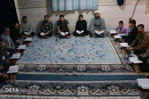 اجرای طرح «دوشنبههای قرآنی» در ماهدشت با محوریت نوجوانان و جوانان اجرای طرح «دوشنبههای قرآنی» در ماهدشت با محوریت نوجوانان و جوانان