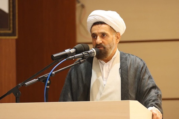 نماز مهم‌ترین پایه اخلاق، آرامش و امید در جامعه است