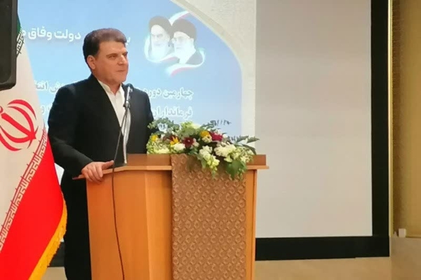 معاون وزیر کشور: فرمانداران و نمایندگان حکومت در استانها باید بیطرف باشند معاون وزیر کشور: فرمانداران و نمایندگان حکومت در استانها باید بیطرف باشند