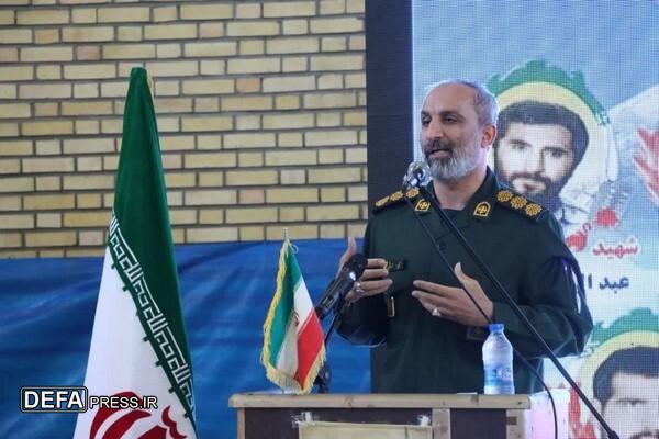 شهدا نگین درخشان انقلاب اسلامی هستند