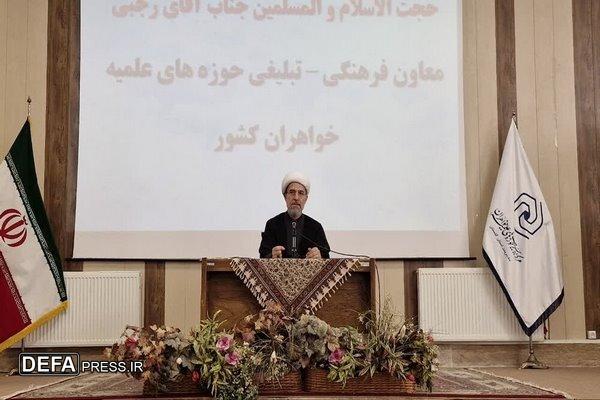 ضرورت اهتمام طلاب به خودشناسی و خودسازی به عنوان نخستین وظیفه طلبگی