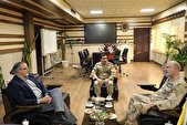 دیدار فرمانده مرزبانی فراجا با خانواده شهید «سپهری»