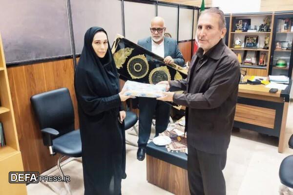 تجلیل از بانوی فعال عرصه ایثار و شهادت «سارا حریریمقدم» در قزوین تجلیل از بانوی فعال عرصه ایثار و شهادت «سارا حریریمقدم» در قزوین