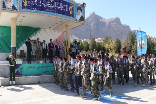 جشنواره رژه حماسی بسیجیان اصفهان به مناسبت روز دانشآموز برگزار شد جشنواره رژه حماسی بسیجیان اصفهان به مناسبت روز دانشآموز برگزار شد