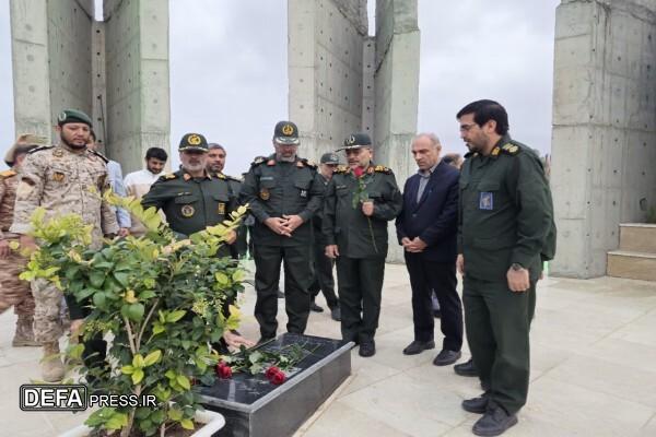 افتتاح یادمان شهدای دهکده مقاومت بسیج شهرستان بجنورد با حضور رئیس سازمان بسیج مستضعفین کشور افتتاح یادمان شهدای دهکده مقاومت بسیج شهرستان بجنورد با حضور رئیس سازمان بسیج مستضعفین کشور