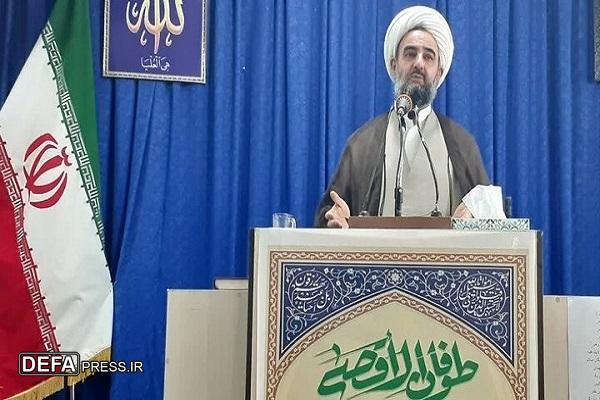 روز دانشآموز یادآور ایستادگی نسل جوان ایران در برابر استبداد و استعمار و تجلی عزم ملتی است روز دانشآموز یادآور ایستادگی نسل جوان ایران در برابر استبداد و استعمار و تجلی عزم ملتی است