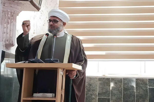 امامجمعه دهگلان: توجه به حوزه فرهنگ اولویت مسئولان باشد