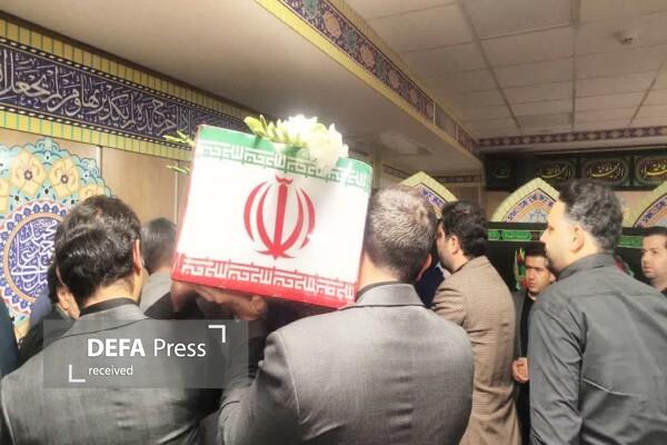 حضور پیکر مطهر شهید گمنام در مراسم زیارت عاشورا ادارهکل امور مالیاتی قزوین حضور پیکر مطهر شهید گمنام در مراسم زیارت عاشورا ادارهکل امور مالیاتی قزوین