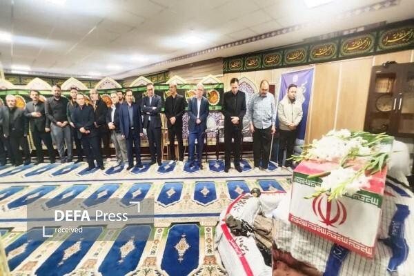 حضور پیکر مطهر شهید گمنام در مراسم زیارت عاشورا ادارهکل امور مالیاتی قزوین حضور پیکر مطهر شهید گمنام در مراسم زیارت عاشورا ادارهکل امور مالیاتی قزوین