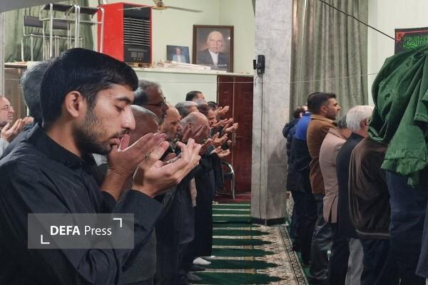 پیشکسوتان دفاع مقدس و مقاومت برای طلب باران در مشهد به نماز ایستادند