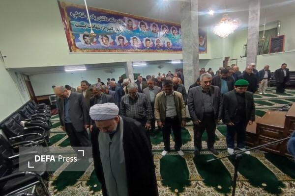 پیشکسوتان دفاع مقدس و مقاومت برای طلب باران در مشهد به نماز ایستادند