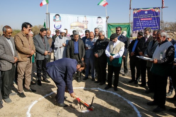 تصاویر/ آغاز عملیات اجرایی مخزن بتنی ۵۰۰ مترمکعبی آب شرب روستای کلاته بزرگ