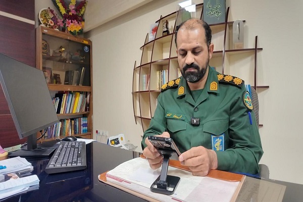 فیلم/ گفتگوی رادیویی «سرهنگ حرزاده» پیرامون مراسم شهدای گمنام در یزد