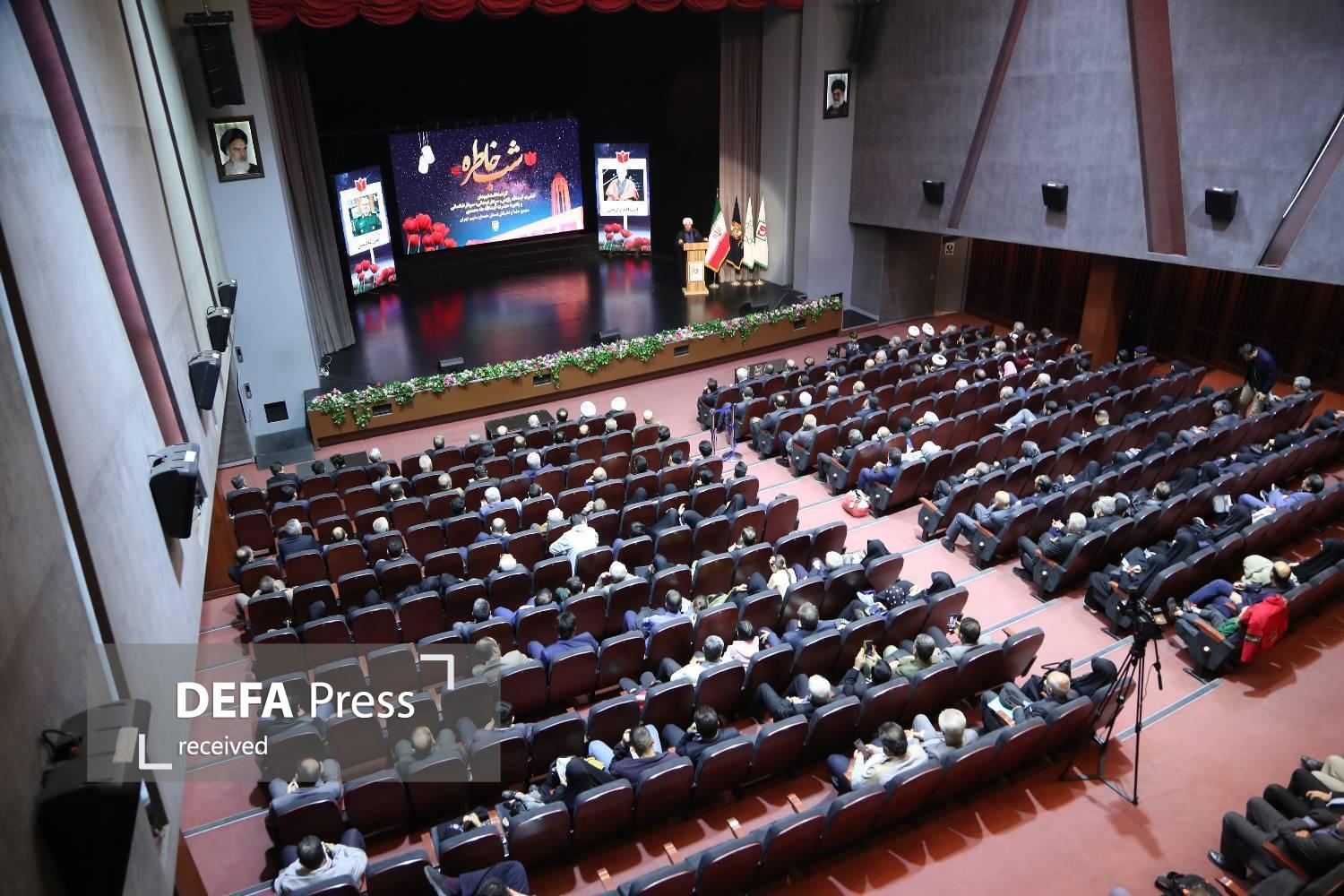 «شب خاطره» شهیدان شادمانی، همدانی و رازینی برگزار شد «شب خاطره» شهیدان شادمانی، همدانی و رازینی برگزار شد