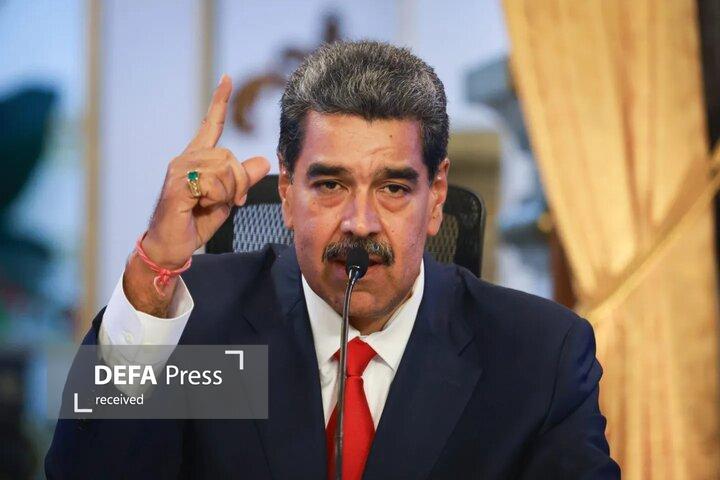 دانشجویان ونزوئلایی در حمایت از مادورو راهپیمایی کردند دانشجویان ونزوئلایی در حمایت از مادورو راهپیمایی کردند