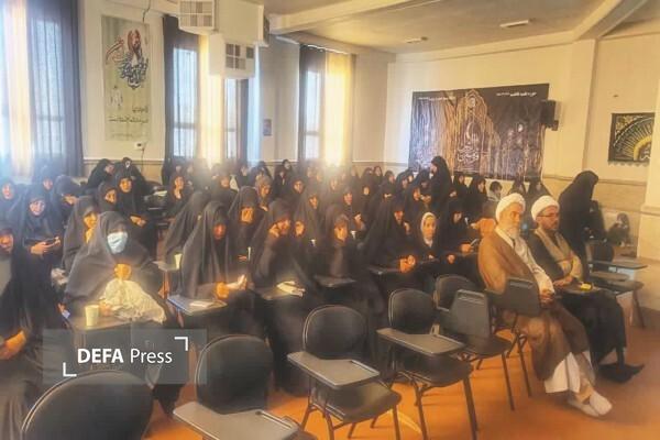 عطر شهید گمنام فضای حوزه علمیه کوثر قزوین را معطر کرد عطر شهید گمنام فضای حوزه علمیه کوثر قزوین را معطر کرد