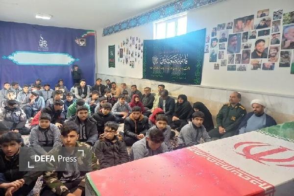 مراسم وداع با شهید گمنام در دبیرستان صدرا قروه برگزار شد
