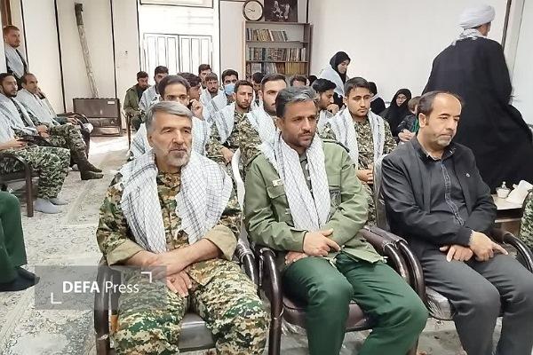 دیدار بسیجیان شهرستان با امام جمعه فامنین به مناسبت هفته بسیج دیدار بسیجیان شهرستان با امام جمعه فامنین به مناسبت هفته بسیج