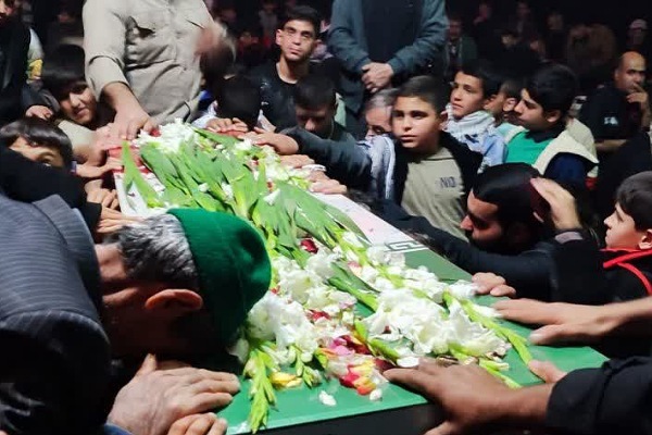 شهر صالح‌آباد با حضور شهید گمنام غرق در عطر شهادت شد + تصاویر