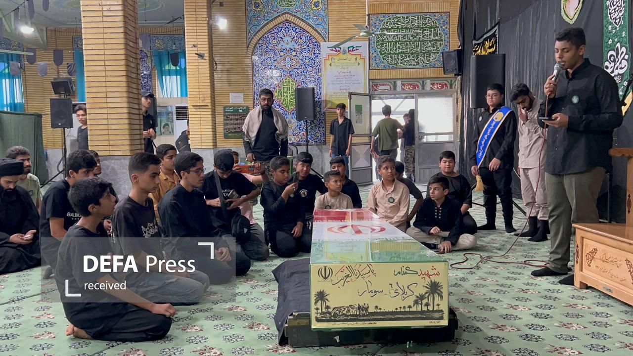 مراسم عزاداری ایام فاطمیه با حضور پیکر مطهر شهید گمنام در مسجد امام حسین (ع) محله گلشهر شمالی مراسم عزاداری ایام فاطمیه با حضور پیکر مطهر شهید گمنام در مسجد امام حسین (ع) محله گلشهر شمالی