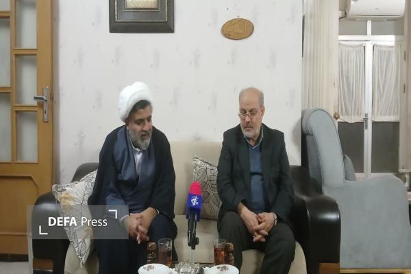 دیدار معاون فرهنگی و تبلیغات سپاه پاسداران انقلاب اسلامی با خانواده شهیدان زیبایی