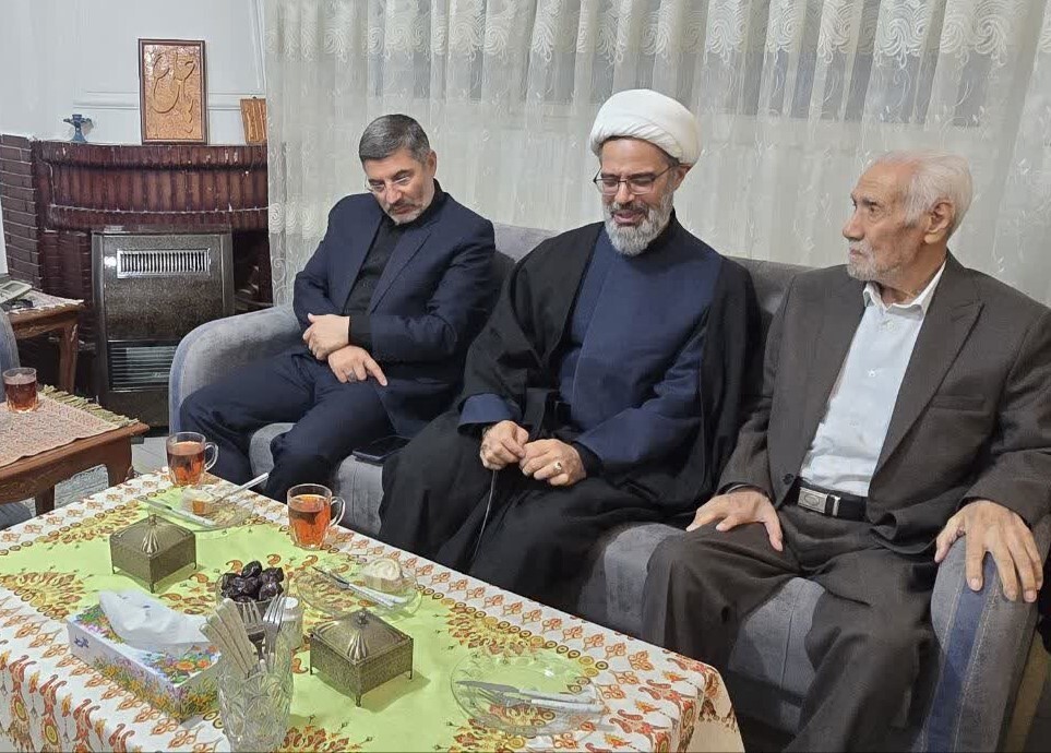 تصاویر/ دیدار نماینده ولی‌فقیه در خراسان شمالی با خانواده شهدای دفاع مقدس