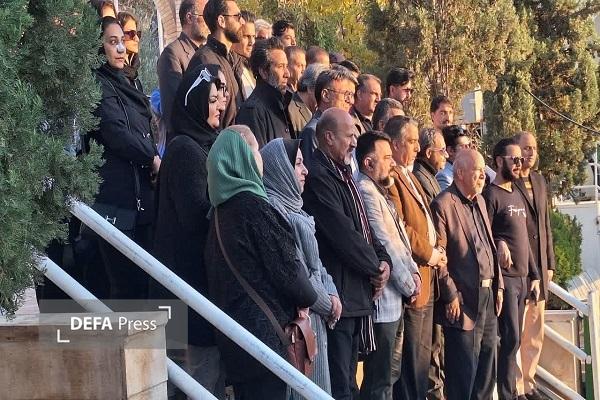 آیین افتتاحیه سی‌وهفتمین جشنواره تئاتر کرمان در گلزار شهدا برگزار شد