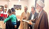 دیدار نماینده ولی‌فقیه در هلال احمر با خانواده شهید مرادی در لرستان